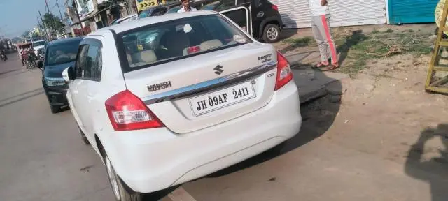 Maruti Suzuki Swift DZire VXi Opt 2017