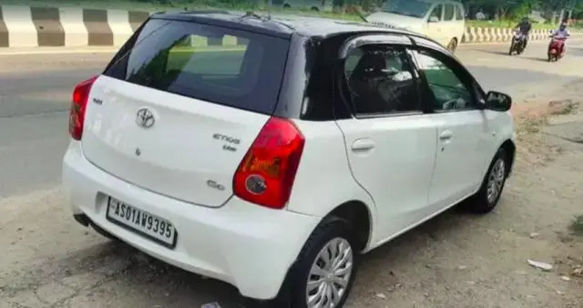 Toyota Etios Liva GD 2011