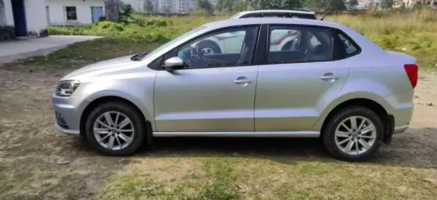 Volkswagen Ameo Highline 1.2L Plus (P) 2017