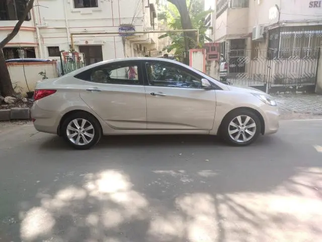 Hyundai Verna 1.6 VTVT SX (O) 2012