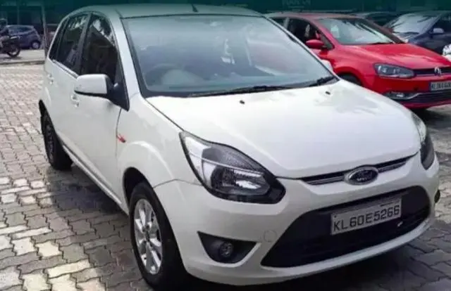 Ford Figo 1.4 TDCI TITANIUM 2011