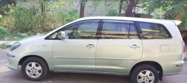 Toyota Innova 2.5 V 8 STR 2006