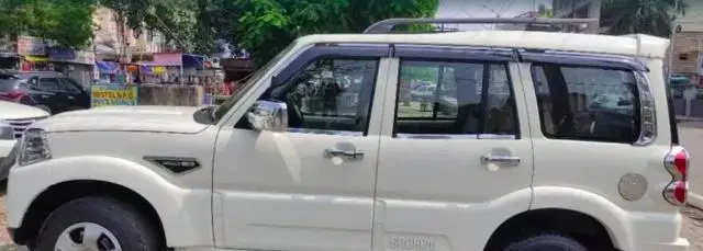 Mahindra Scorpio S3 2WD 2018