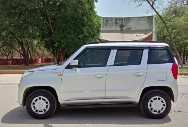 Mahindra TUV300 T6 2017