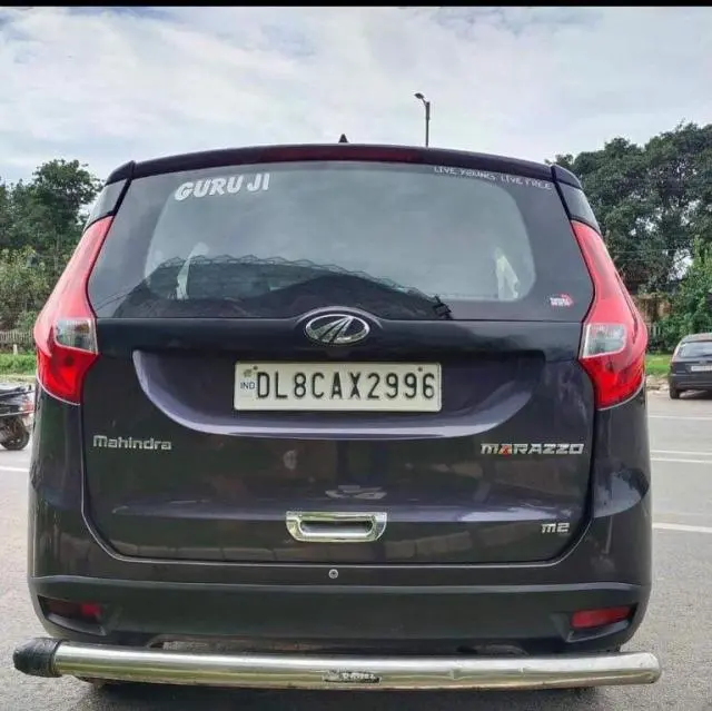 Mahindra Marazzo M2 8 STR 2019