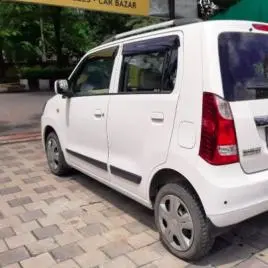 Maruti Suzuki Wagon R VXi AMT 2018