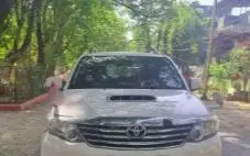 Toyota Fortuner 3.0 4X4 MT 2015