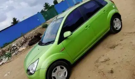 Ford Figo 1.4 TDCI TITANIUM 2010