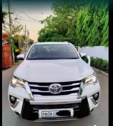 Toyota Fortuner 2.8 4x2 MT 2017