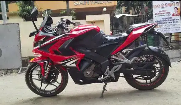 Bajaj Pulsar RS200 2017