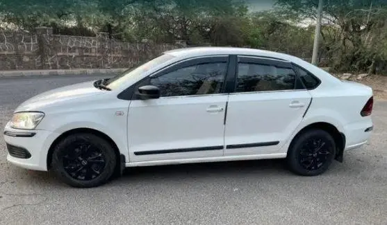 Volkswagen Vento Comfortline Petrol 2010