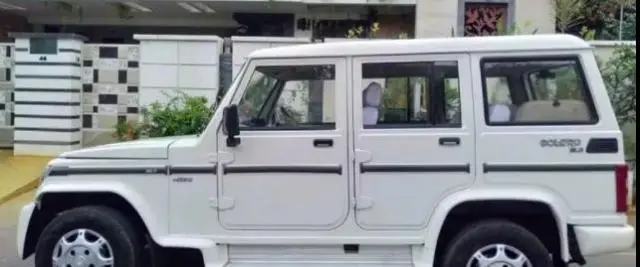 Mahindra Bolero SLE 2012