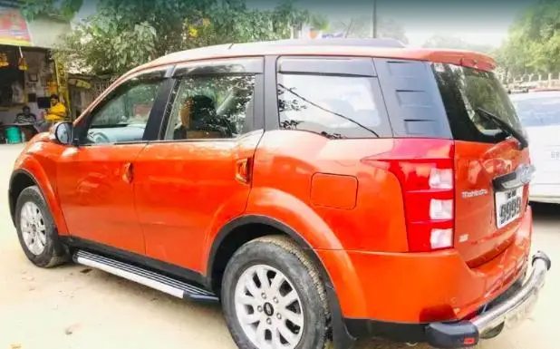 Mahindra XUV500 W10 AT 2016