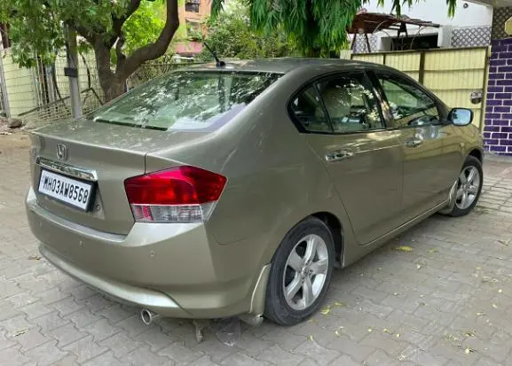 Honda City 1.5 V AT 2010