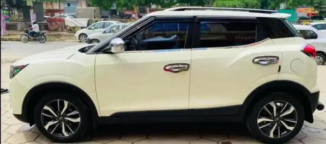 Mahindra XUV300 W8 (O) Diesel 2019