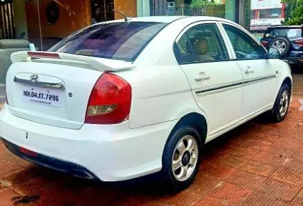 Hyundai Verna VGT CRDI SX AT 1.5 2011