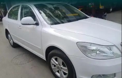 Skoda Laura AMBIENTE 1.8 TSI 2012