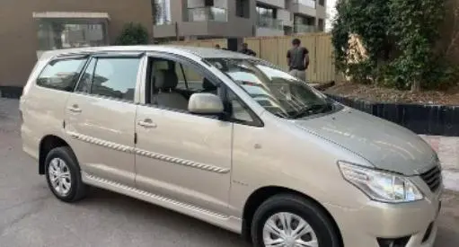 Toyota Innova 2.5 G (Diesel) 8 Seater BS IV 2013