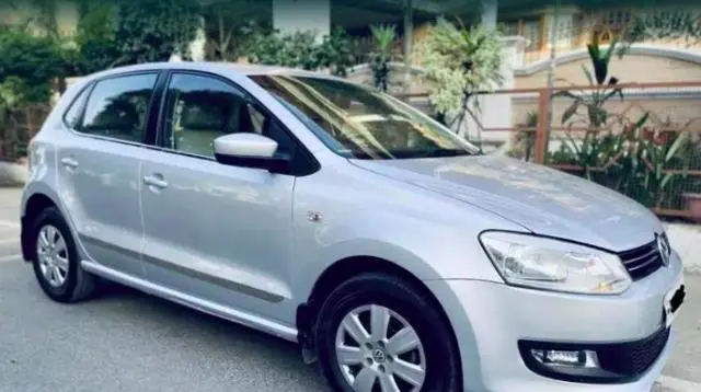 Volkswagen Polo Comfortline 1.2L (D) 2013