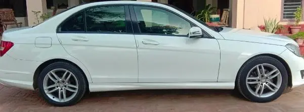 Mercedes-Benz C-Class 220 CDI AT 2013