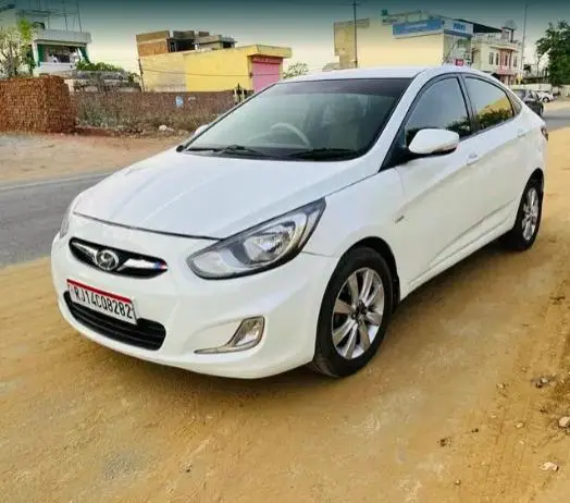 Hyundai Verna FLUIDIC 1.6 CRDI SX 2012