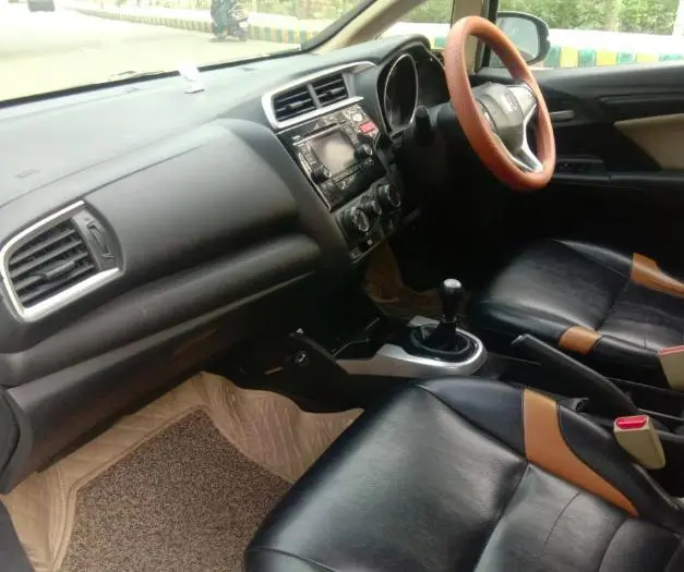 Honda Jazz SV i-DTEC 2016