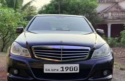 Mercedes-Benz C-Class 200 CGI 2013