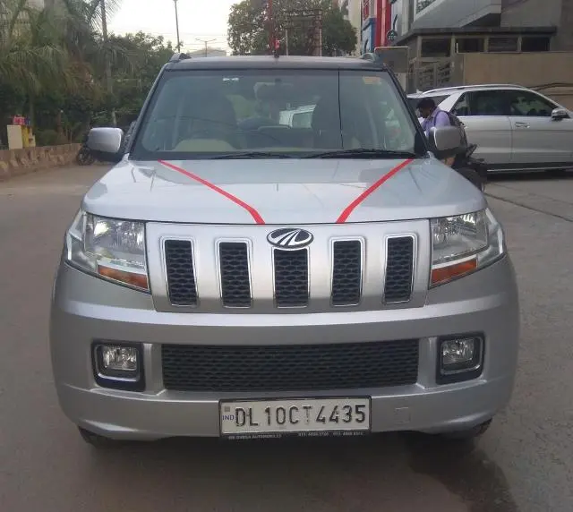 Mahindra TUV300 T8 2016