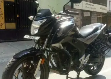 Honda CB Hornet 160R STD 2016