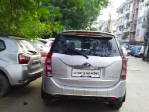 Mahindra XUV500 W8 2013