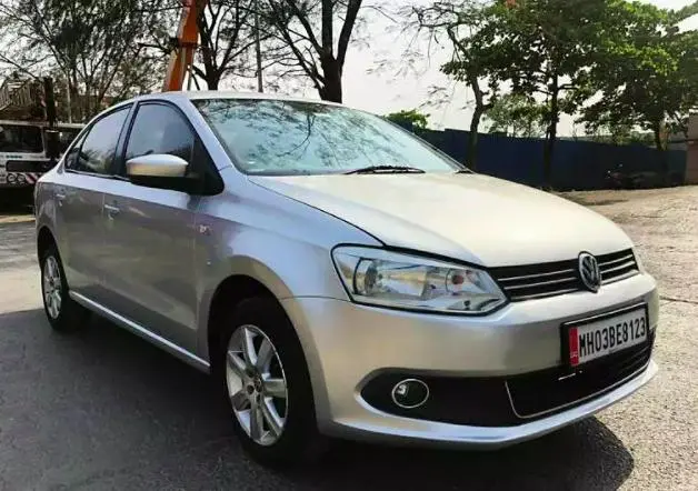 Volkswagen Vento Highline Petrol 2012
