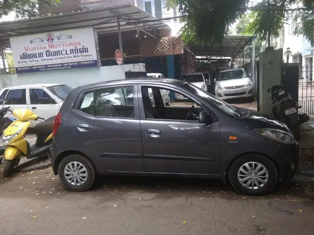 Hyundai i10 Sportz 1.2 2015