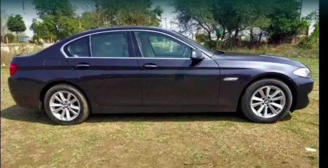BMW 5 Series 520D LUXURY LINE 2011