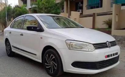 Volkswagen Vento comfortline 1.6 Petrol 2011