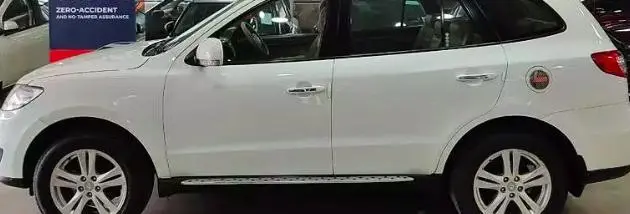 Hyundai Santa Fe 4WD AT 2012