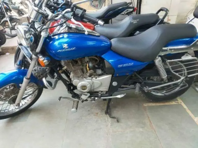 Bajaj Avenger 220cc 2012