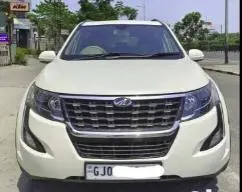 Mahindra XUV500 W8 2015