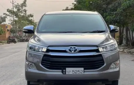 Toyota Innova 2.5 VX 7 STR BS IV 2016