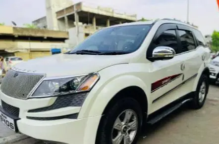 Mahindra XUV500 W8 2011