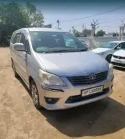 Toyota Innova 2.5 G 7 STR BS IV 2013