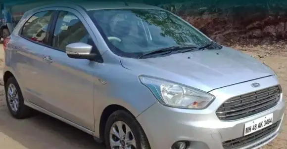 Ford Figo Titanium Blu 1.5 TDCi 2016