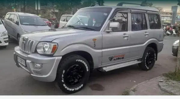 Mahindra Scorpio LX 2005