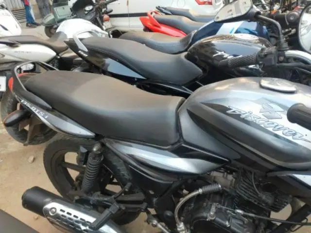 Bajaj Discover 135cc 2010