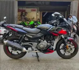 Bajaj Pulsar 220F ABS FI BS6 2021