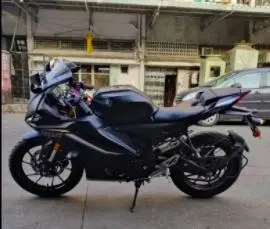Yamaha YZF-R15 V4 Dark Knight 2021
