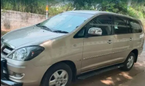 Toyota Innova 2.5 V 7 STR 2007