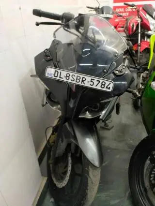 Bajaj Pulsar RS200 2016
