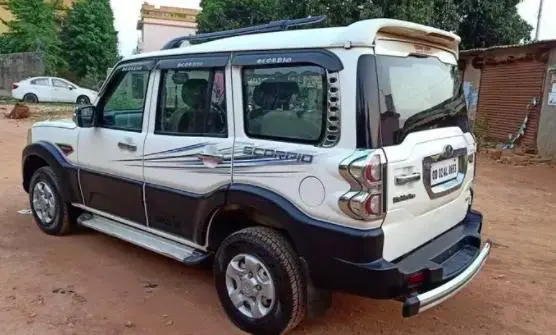 Mahindra Scorpio S2 2017