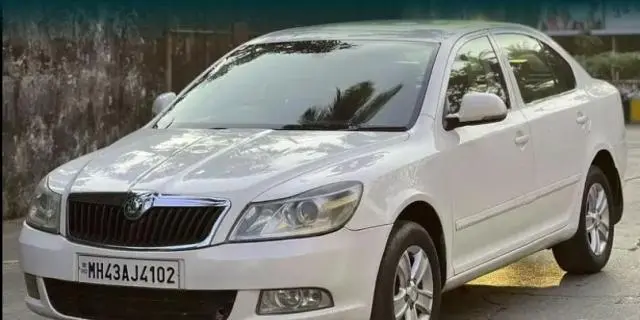 Skoda Laura AMBITION 2.0 TDI CR AT 2011