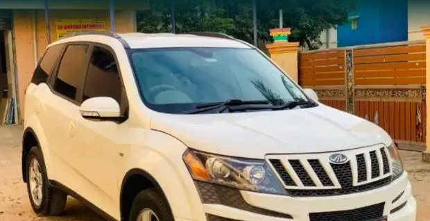 Mahindra XUV500 W8 2WD 2013